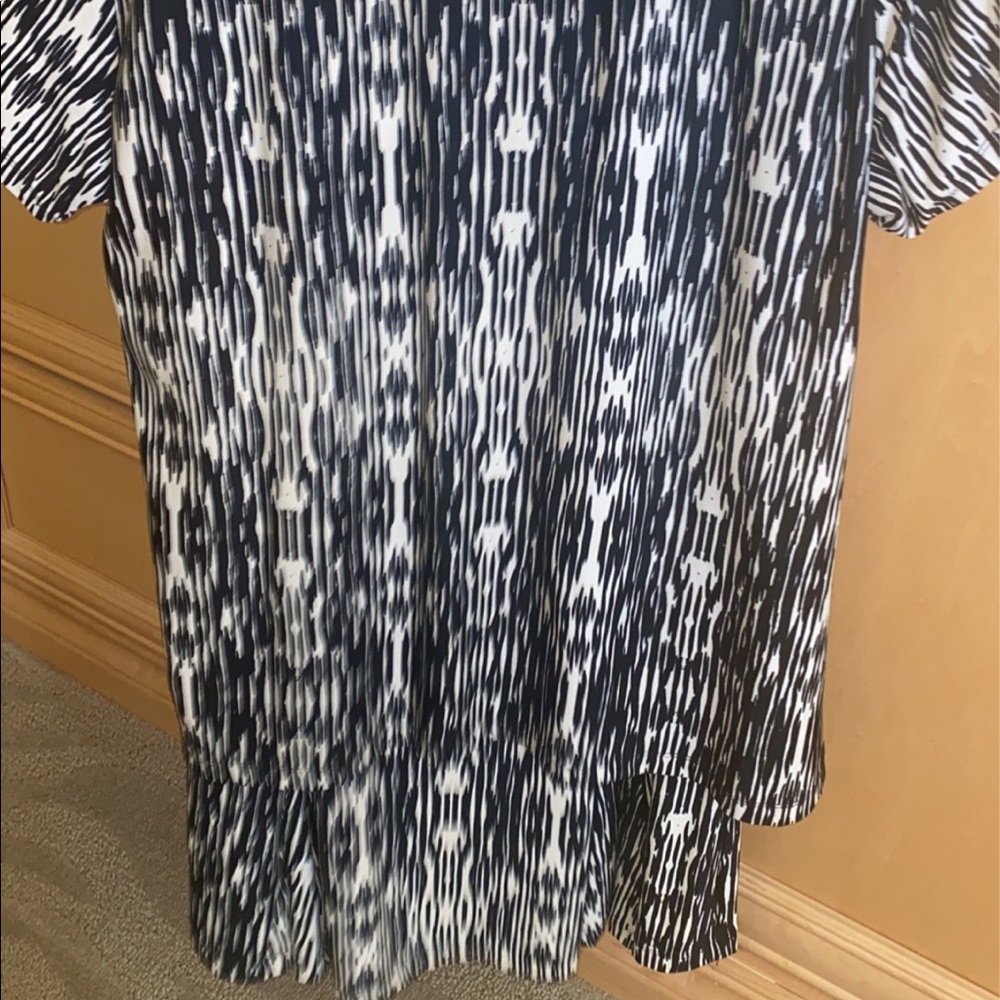 Women clothes - Picture 4 of 4